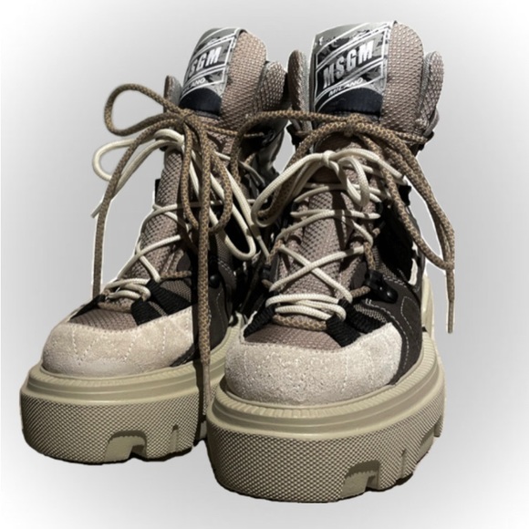 MSGM Panelled Laced Up Boots - Picture 2 of 9